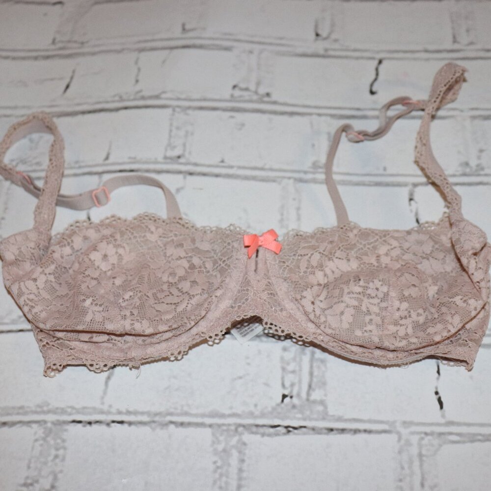 🤍🌸 Cream Lace Bra · Gillian & O’Malley · 32D 🌸🤍